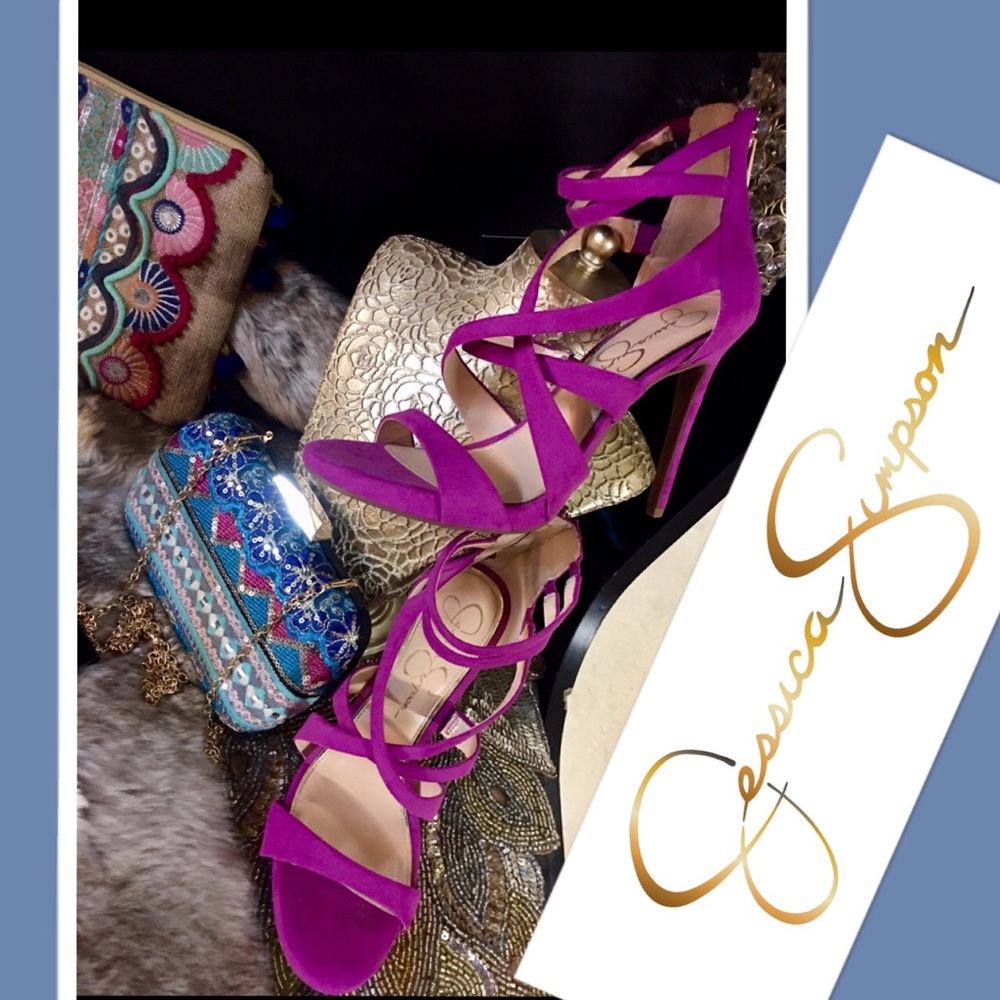 JESSICA SIMPSON “Rayomi Platform Sandal”